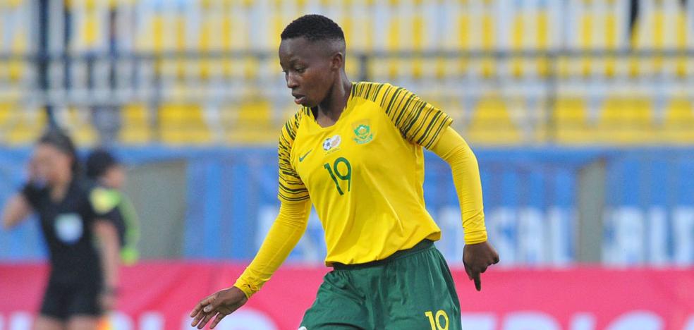 El Sporting se refuerza con la mediocentro Kholosa Biyana El Comercio